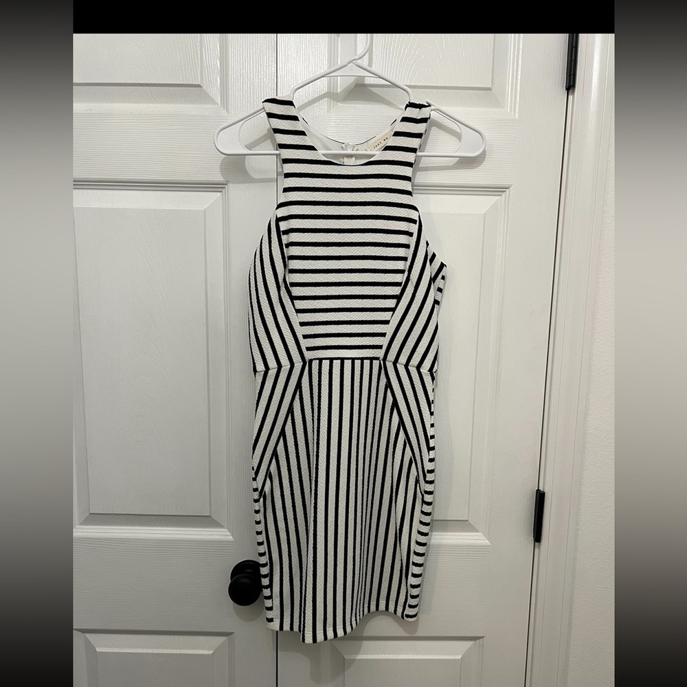 Black and white Bodycon dress